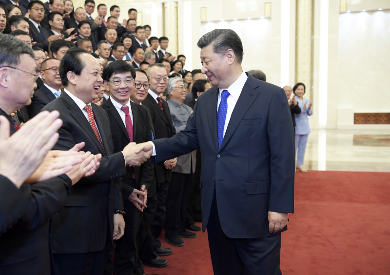 2019年5月28日，習(xí)近平主席在人民大會(huì)堂親切接見(jiàn)舒心先生